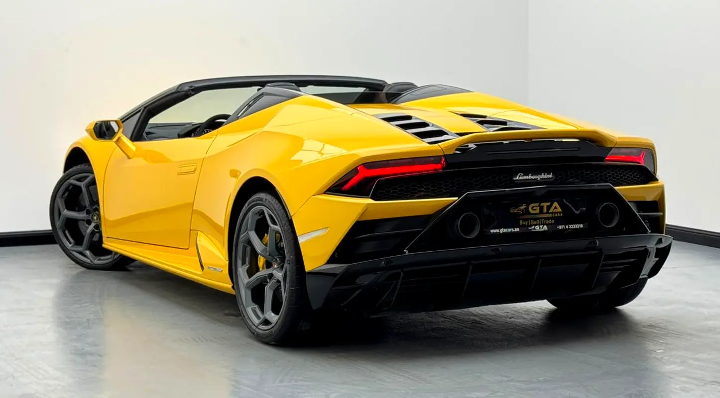 LAMBORGHINI Huracan EVO Spyder 2023 - photo 5 - Import Émirats | International Cars