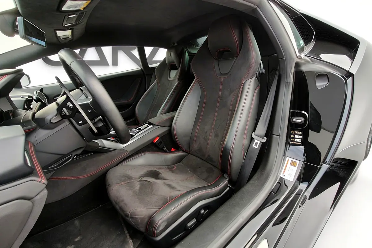 LAMBORGHINI Huracan LP 580-2 2017 - photo 10 - Import Émirats | International Cars