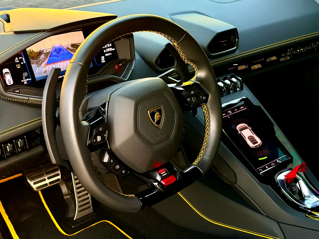LAMBORGHINI Huracan EVO Coupe 2023 - photo 6 - Import Émirats | International Cars