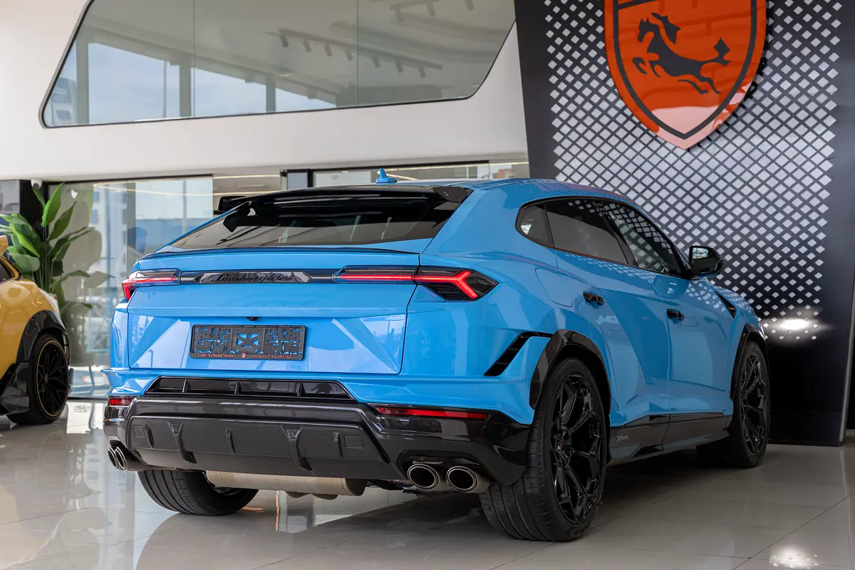 LAMBORGHINI Urus Performante 2023 - photo 4 - Import Émirats | International Cars