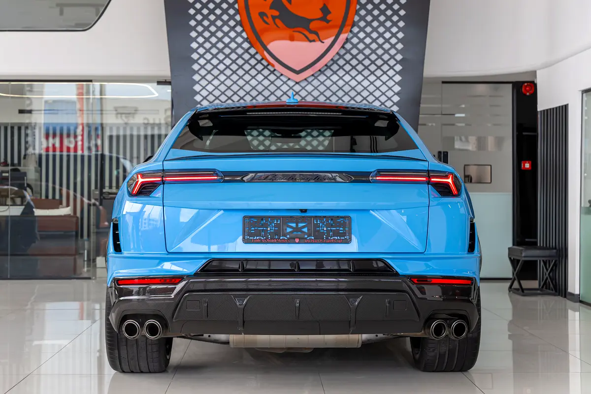 LAMBORGHINI Urus Performante 2023 - photo 5 - Import Émirats | International Cars