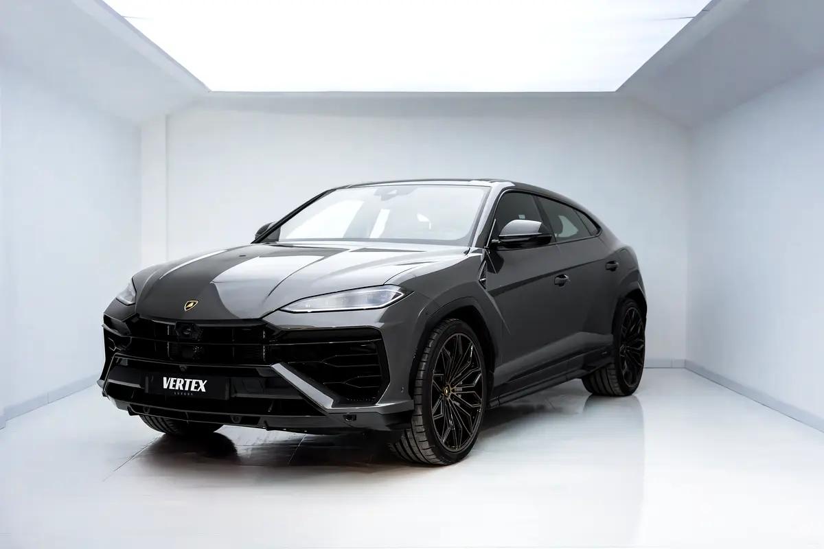 LAMBORGHINI Urus SE 2025
