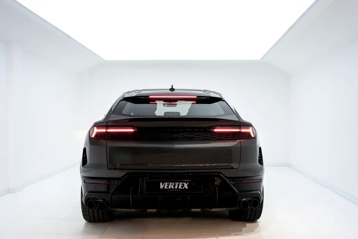 LAMBORGHINI Urus SE 2025 - photo 9 - Import Émirats | International Cars