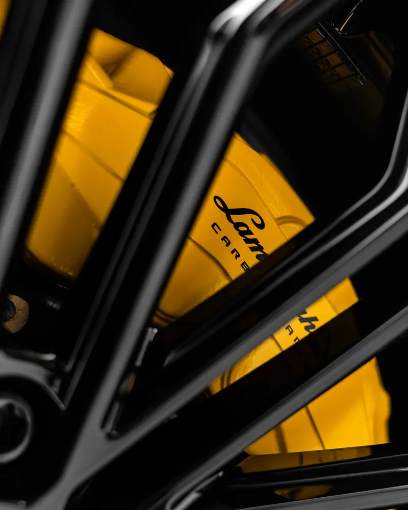 LAMBORGHINI Urus SE 2025 - photo 11 - Import Émirats | International Cars