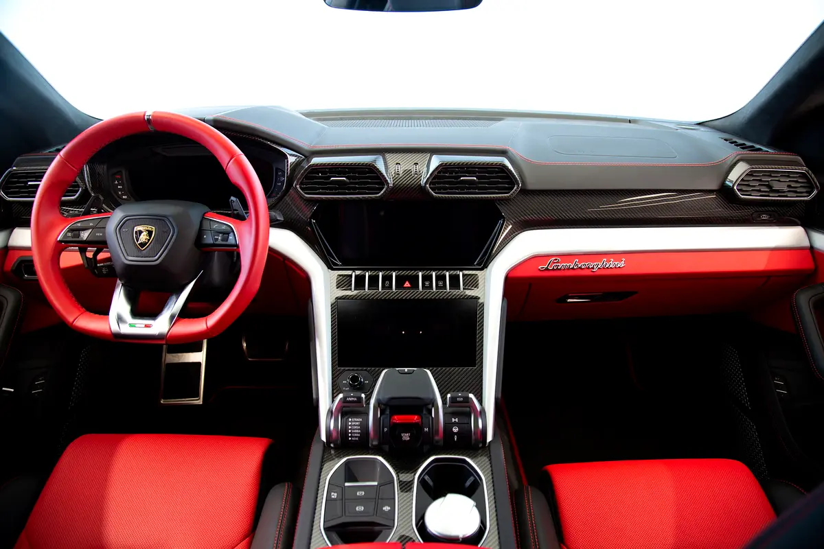 LAMBORGHINI Urus Standard 2020 - photo 11 - Import Émirats | International Cars