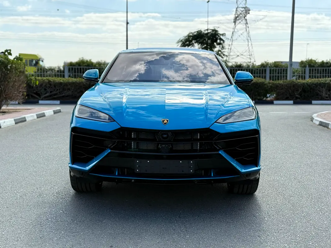 LAMBORGHINI Urus SE 2025