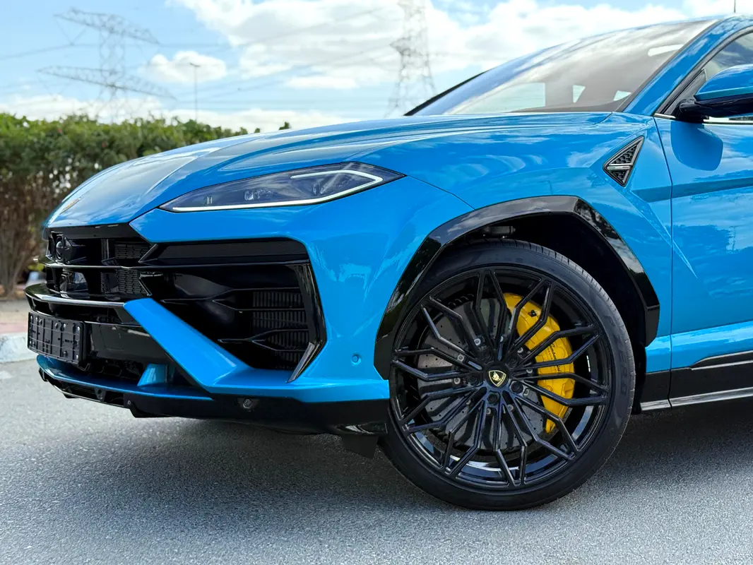 LAMBORGHINI Urus SE 2025 - photo 10 - Import Émirats | International Cars