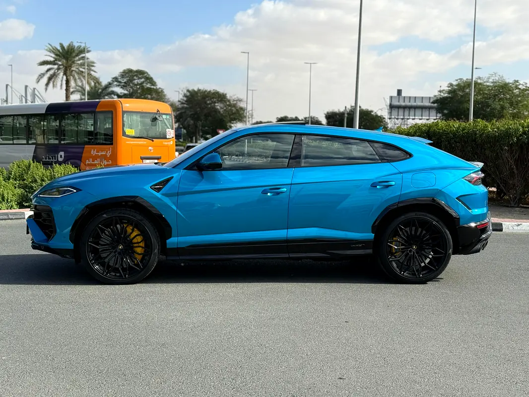 LAMBORGHINI Urus SE 2025 - photo 9 - Import Émirats | International Cars