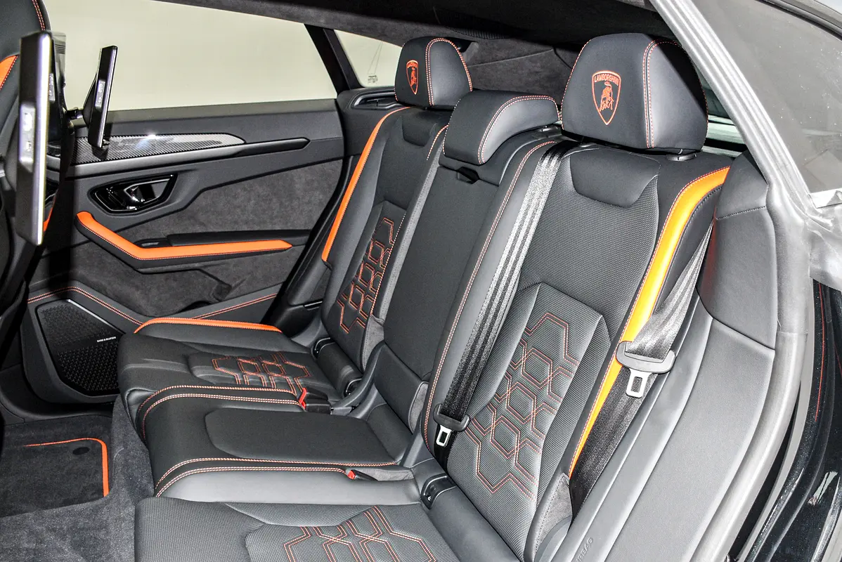 LAMBORGHINI Urus SE 2026 - photo 11 - Import Émirats | International Cars