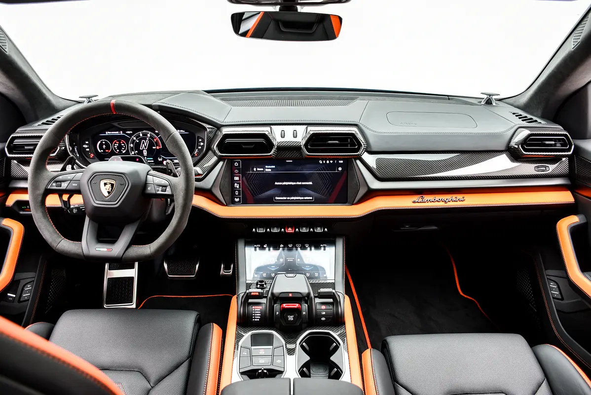 LAMBORGHINI Urus SE 2026 - photo 8 - Import Émirats | International Cars