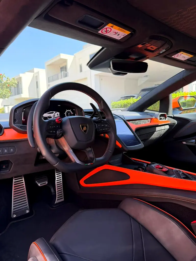 LAMBORGHINI Revuelto Other 2024 - photo 4 - Import Émirats | International Cars