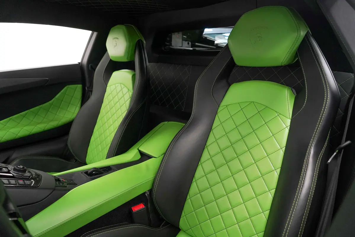 LAMBORGHINI Aventador S Coupe 2018 - photo 12 - Import Émirats | International Cars