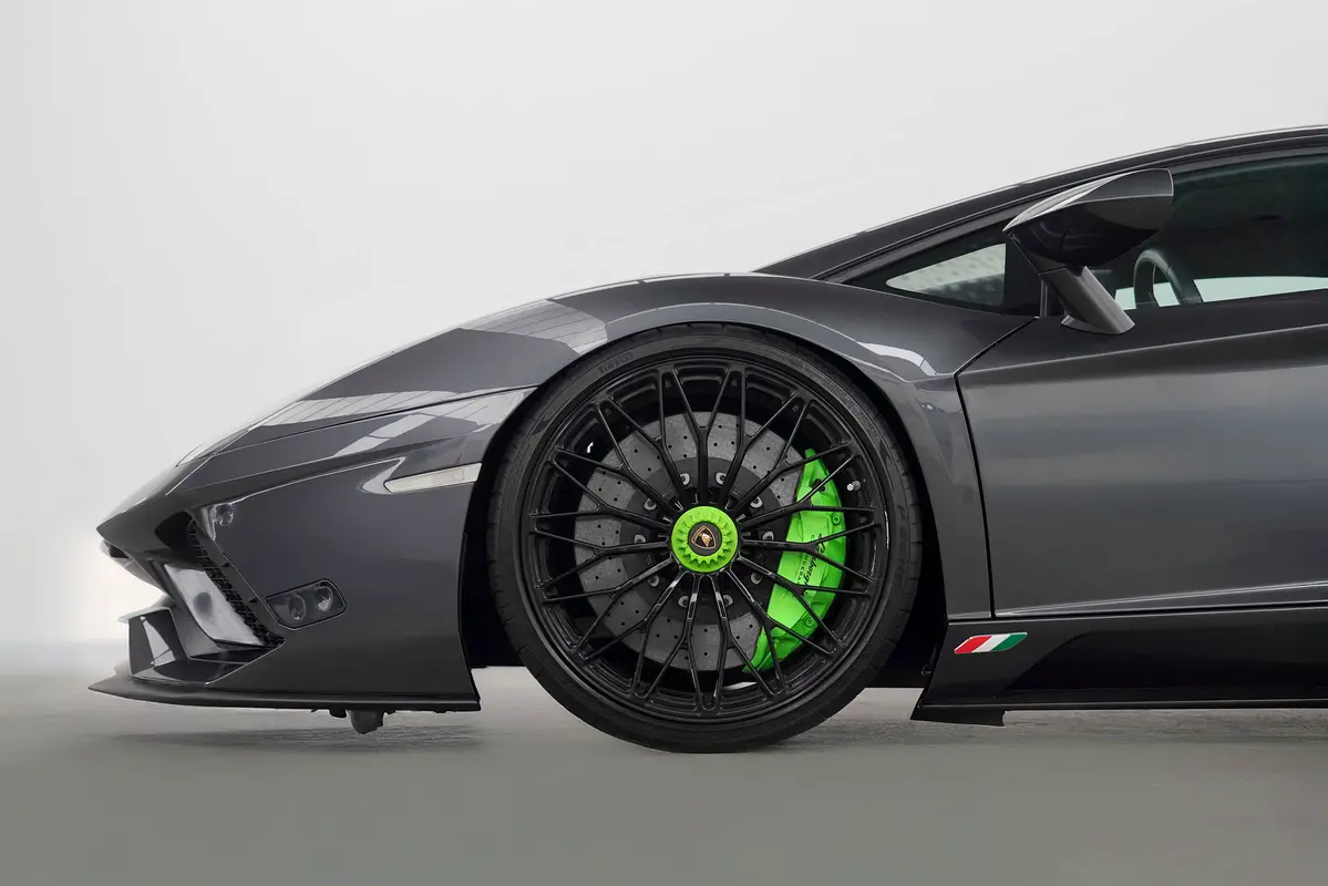 LAMBORGHINI Aventador S Coupe 2018 - photo 6 - Import Émirats | International Cars