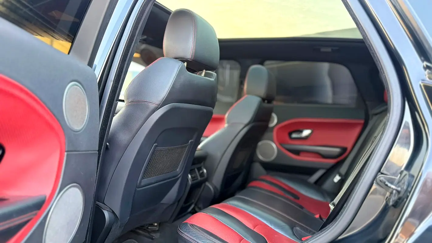 LAND ROVER Range Rover Evoque Dynamic HSE 2013 - photo 11 - Import Émirats | International Cars