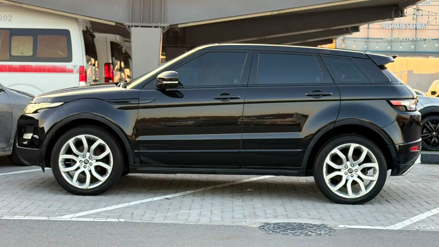 LAND ROVER Range Rover Evoque Dynamic HSE 2013 - photo 8 - Import Émirats | International Cars