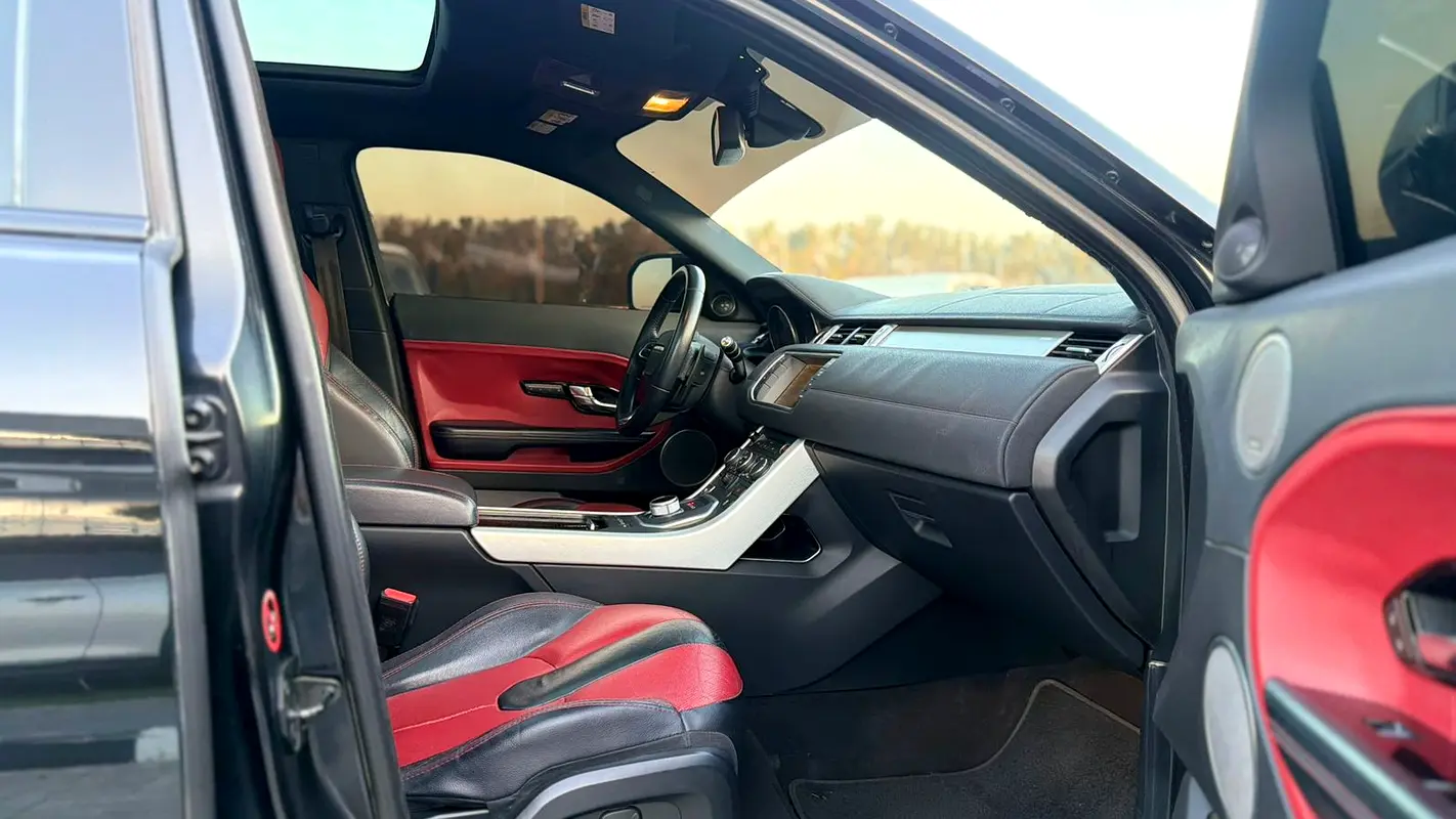 LAND ROVER Range Rover Evoque Dynamic HSE 2013 - photo 9 - Import Émirats | International Cars