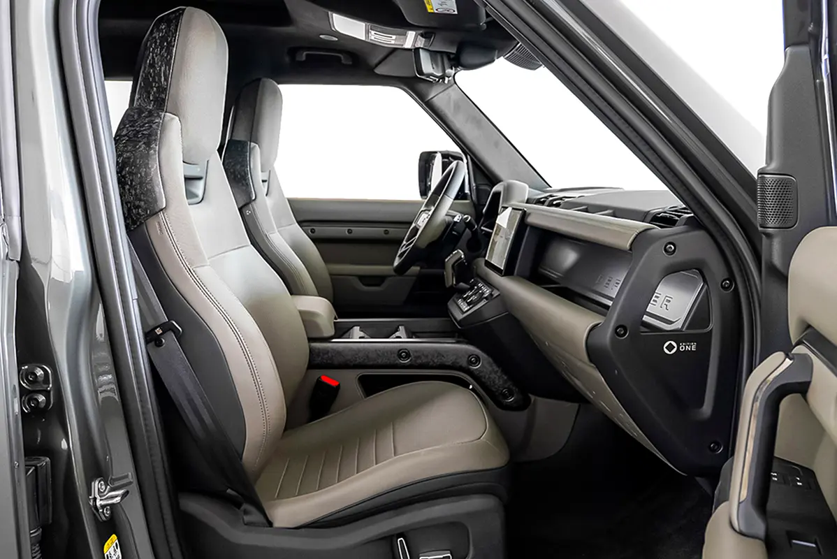 LAND ROVER Defender Octa (P635) 2025 - photo 8 - Import Émirats | International Cars