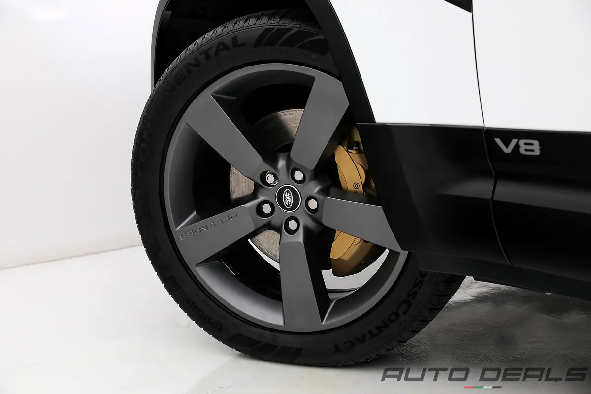 LAND ROVER Defender 110 2025 - photo 12 - Import Émirats | International Cars