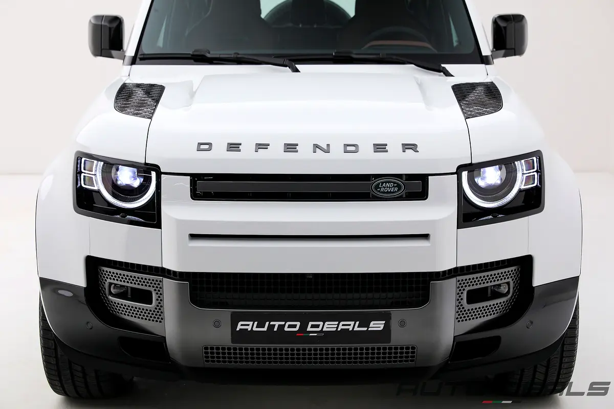 LAND ROVER Defender 110 2025 - photo 6 - Import Émirats | International Cars