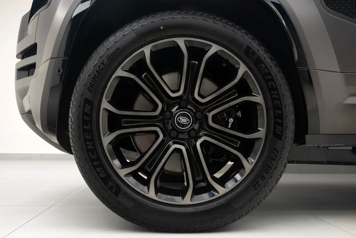 LAND ROVER Defender 110 Octa 2025 - photo 6 - Import Émirats | International Cars