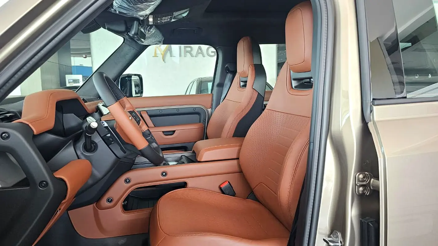 LAND ROVER Defender 110 Octa 2026 - photo 7 - Import Émirats | International Cars