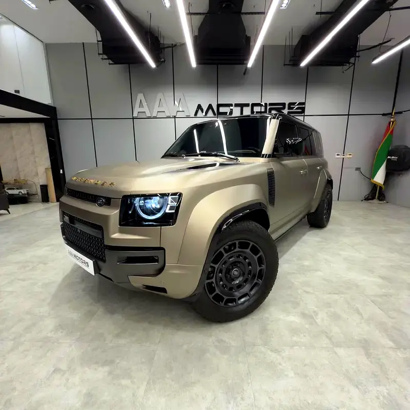 LAND ROVER Defender Octa (P635) 2025