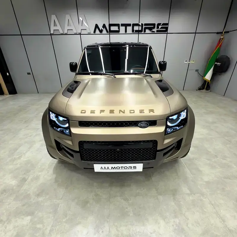 LAND ROVER Defender Octa (P635) 2025 - photo 2 - Import Émirats | International Cars