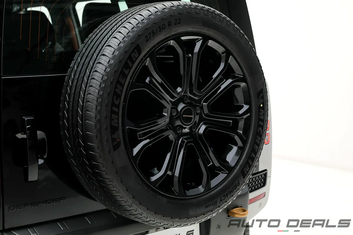 LAND ROVER Defender Octa (P635) 2026 - photo 9 - Import Émirats | International Cars