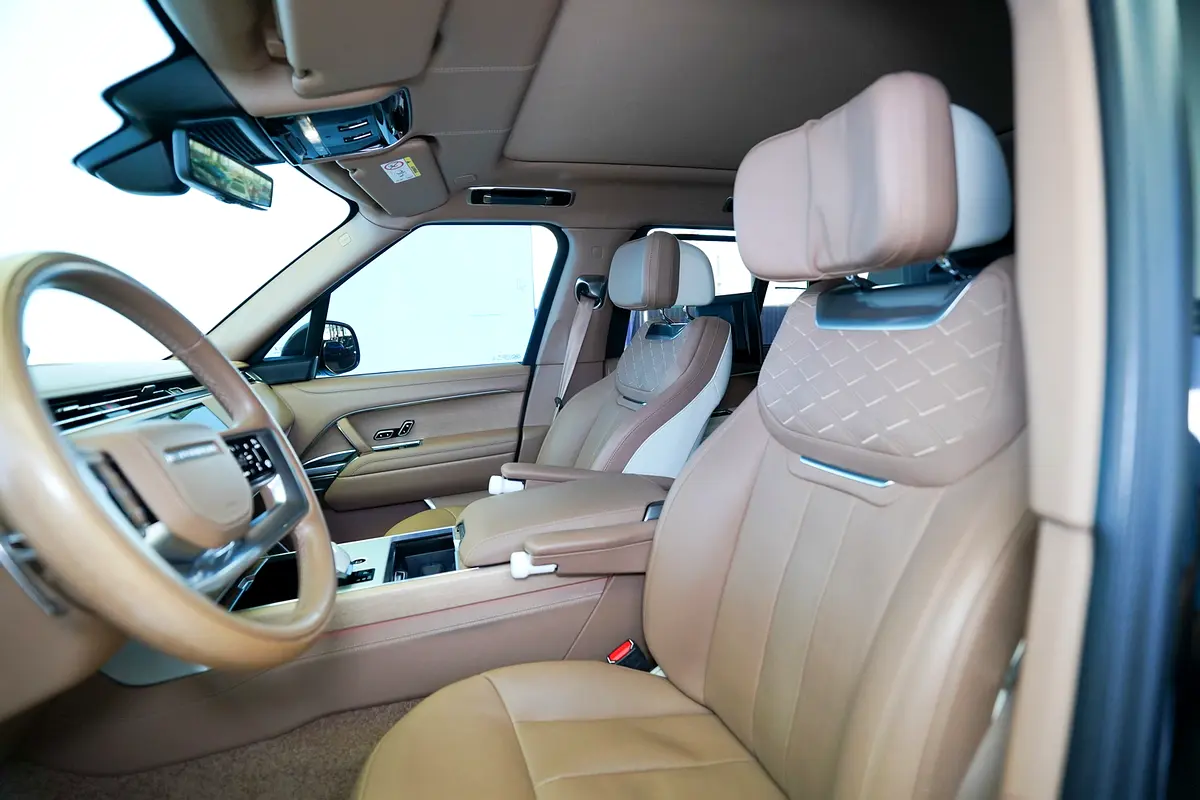LAND ROVER Range Rover SV Autobiography 2024 - photo 8 - Import Émirats | International Cars