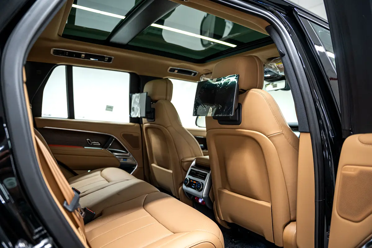 LAND ROVER Range Rover P530 2024 - photo 12 - Import Émirats | International Cars