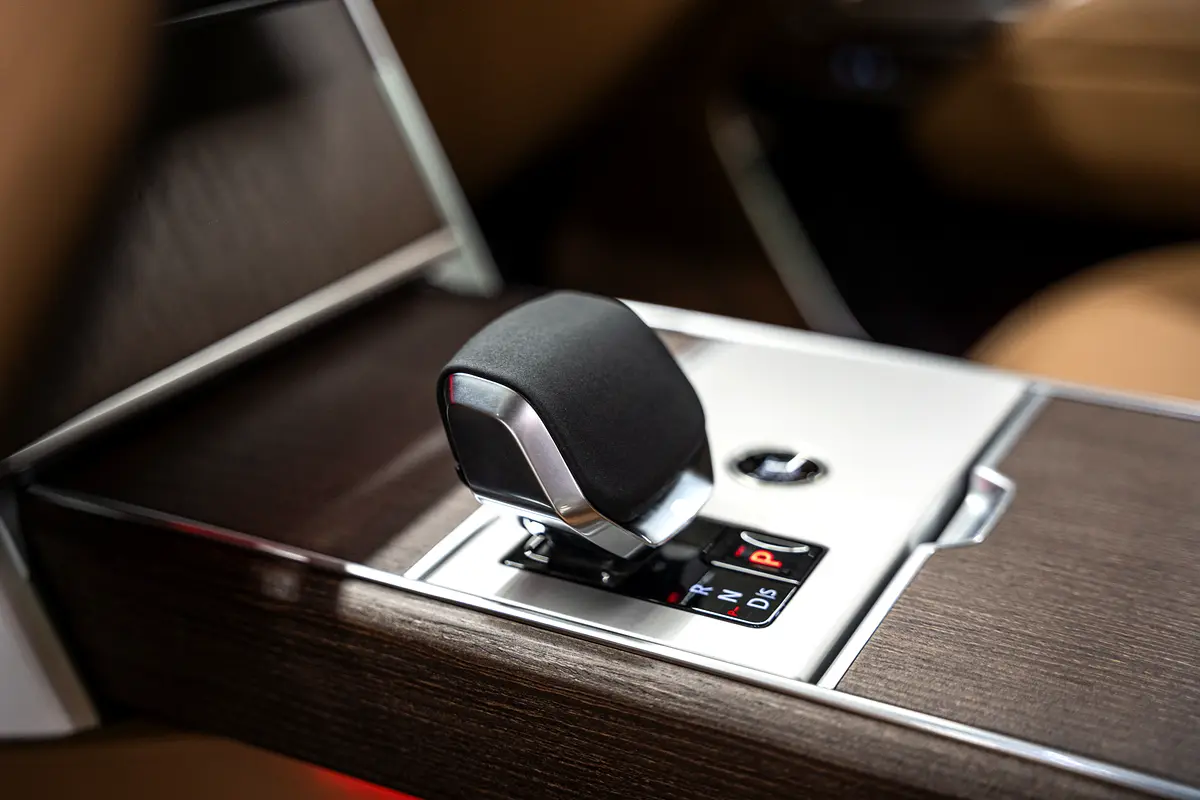 LAND ROVER Range Rover P530 2024 - photo 9 - Import Émirats | International Cars