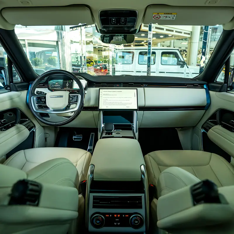 LAND ROVER Range Rover HSE 2025 - photo 10 - Import Émirats | International Cars