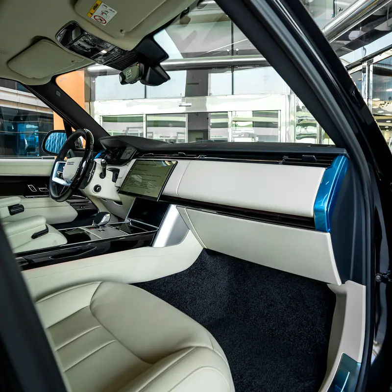 LAND ROVER Range Rover HSE 2025 - photo 8 - Import Émirats | International Cars