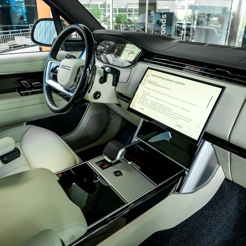 LAND ROVER Range Rover HSE 2025 - photo 9 - Import Émirats | International Cars