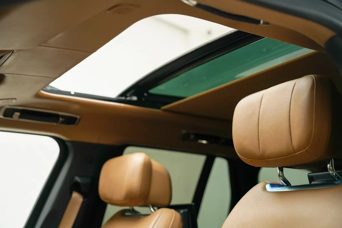 LAND ROVER Range Rover Autobiography 2024 - photo 12 - Import Émirats | International Cars