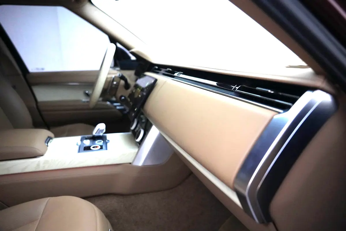 LAND ROVER Range Rover SV Autobiography 2023 - photo 12 - Import Émirats | International Cars