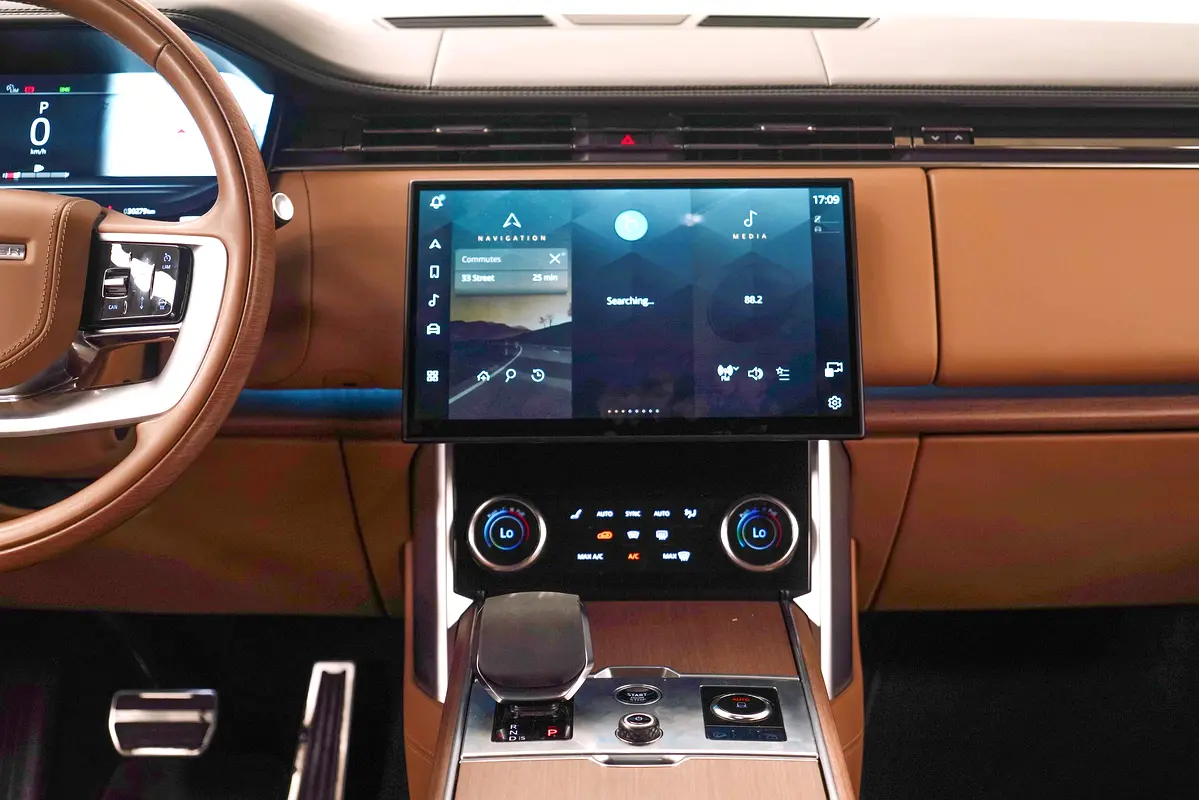 LAND ROVER Range Rover HSE P530 2023 - photo 10 - Import Émirats | International Cars