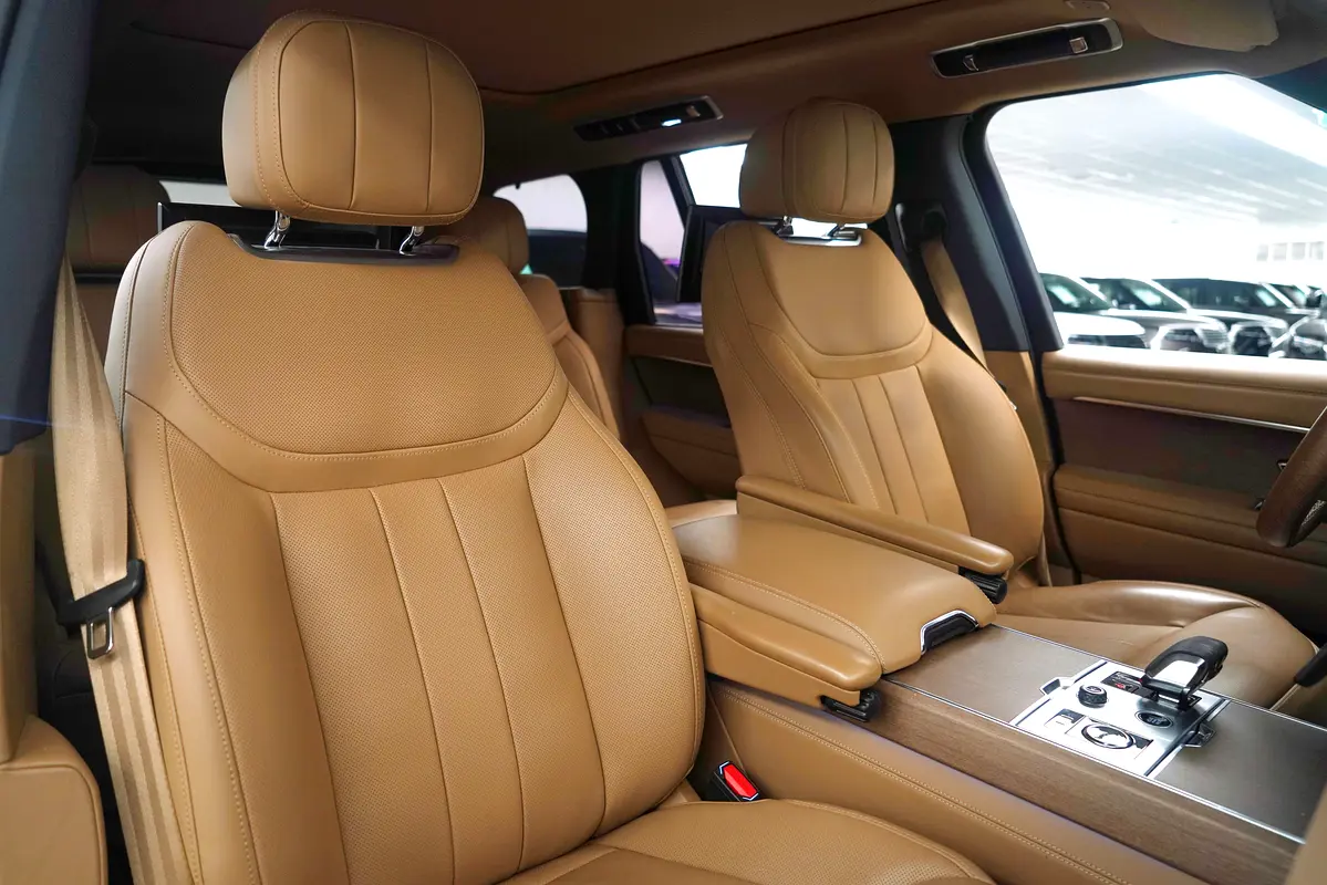 LAND ROVER Range Rover HSE P530 2023 - photo 12 - Import Émirats | International Cars