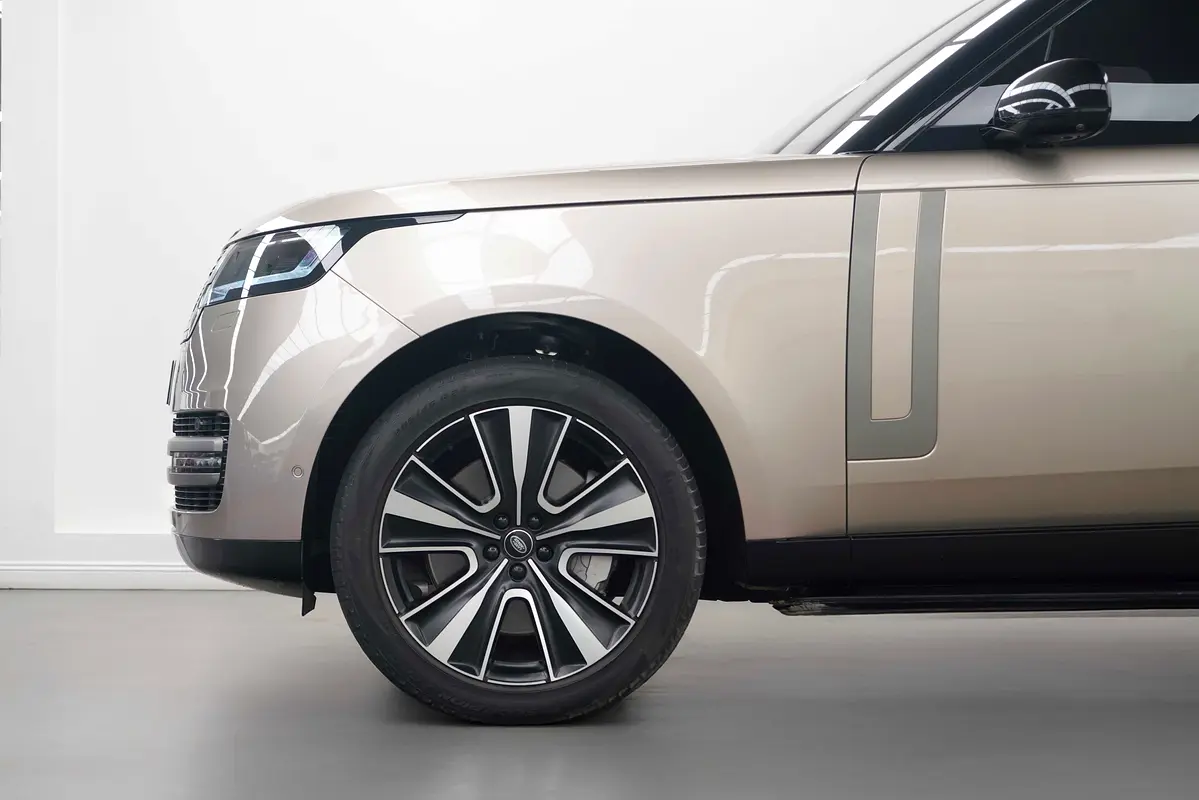 LAND ROVER Range Rover HSE P530 2023 - photo 6 - Import Émirats | International Cars