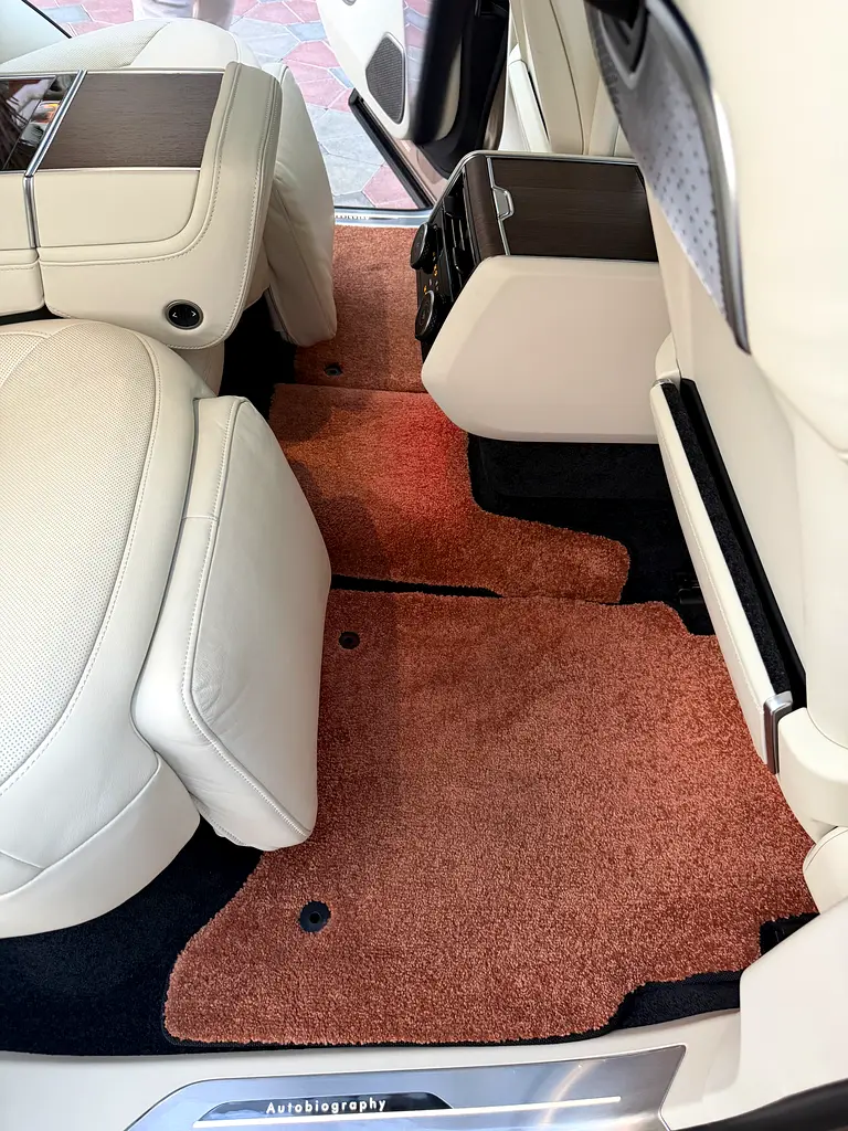 LAND ROVER Range Rover SV P530 LWB 2023 - photo 11 - Import Émirats | International Cars