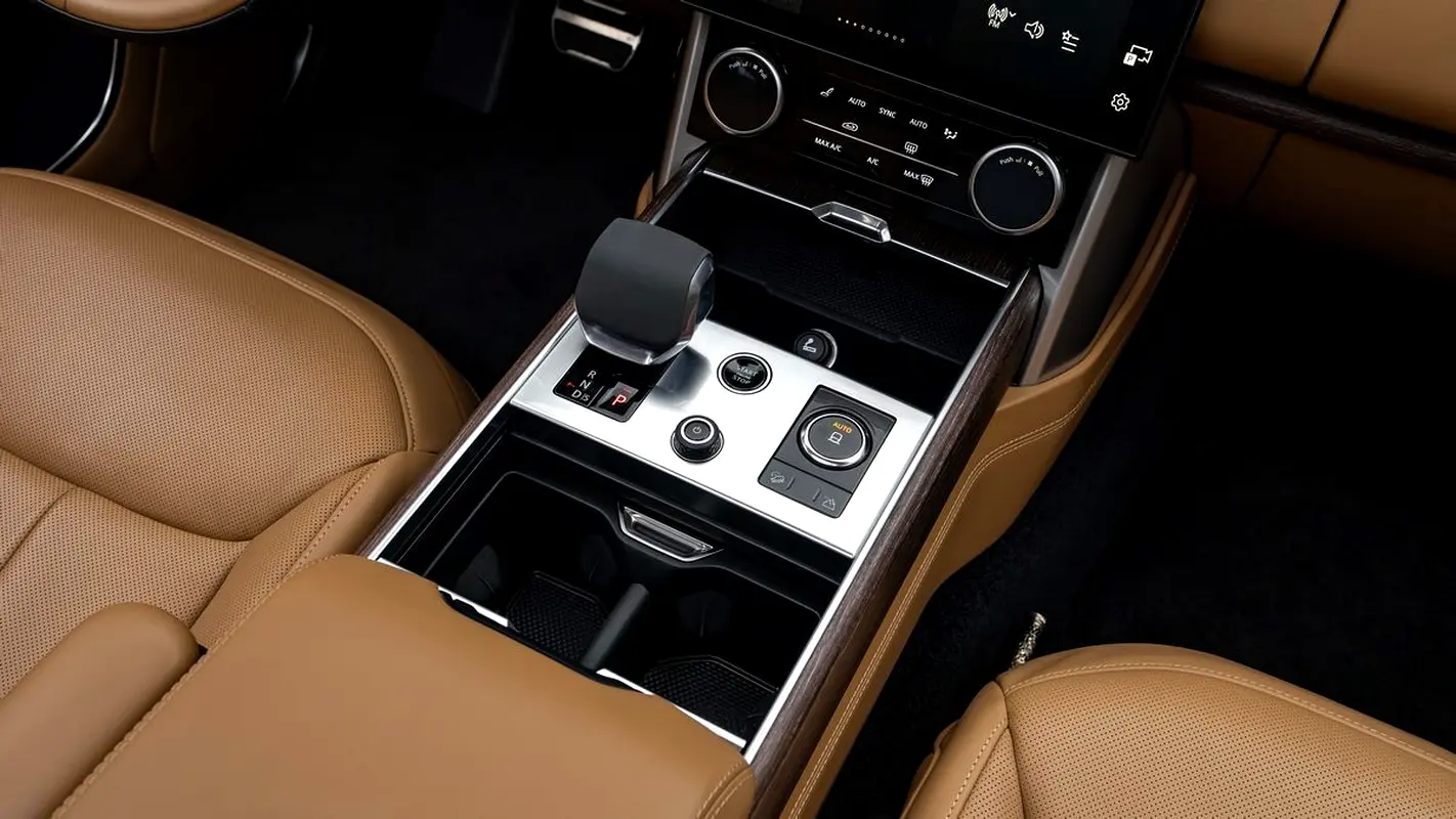 LAND ROVER Range Rover HSE P530 2023 - photo 10 - Import Émirats | International Cars