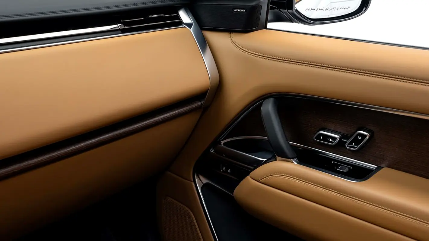 LAND ROVER Range Rover HSE P530 2023 - photo 12 - Import Émirats | International Cars