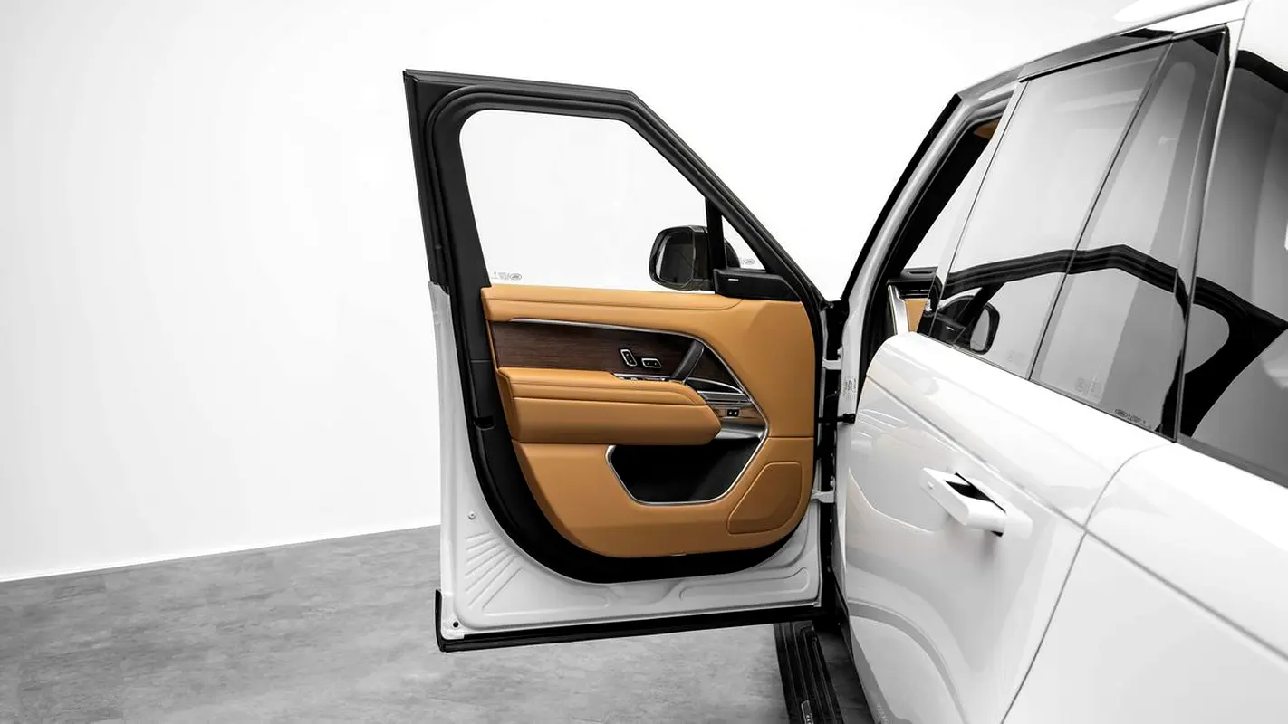 LAND ROVER Range Rover HSE P530 2023 - photo 6 - Import Émirats | International Cars