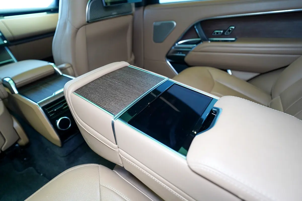 LAND ROVER Range Rover Autobiography 2024 - photo 12 - Import Émirats | International Cars