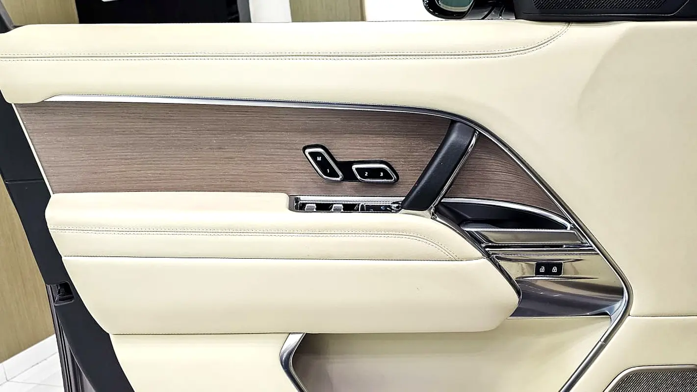 LAND ROVER Range Rover First Edition 2022 - photo 8 - Import Émirats | International Cars