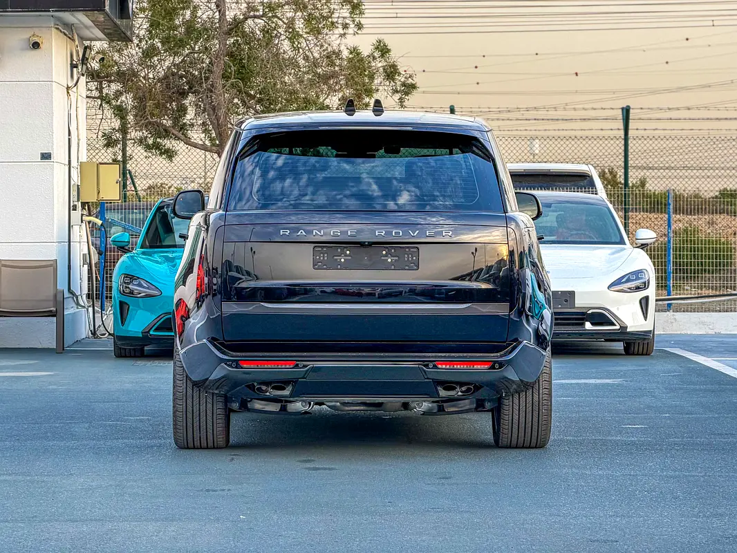 LAND ROVER Range Rover Autobiography 2025 - photo 6 - Import Émirats | International Cars