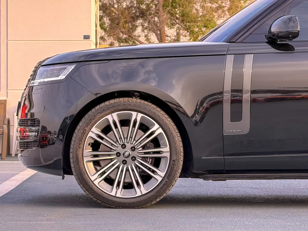 LAND ROVER Range Rover Autobiography 2025 - photo 8 - Import Émirats | International Cars