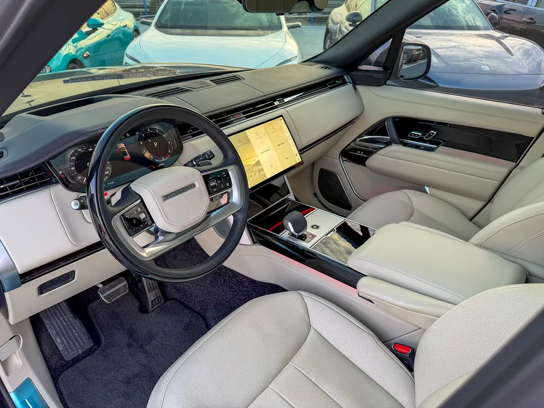 LAND ROVER Range Rover Autobiography 2025 - photo 9 - Import Émirats | International Cars