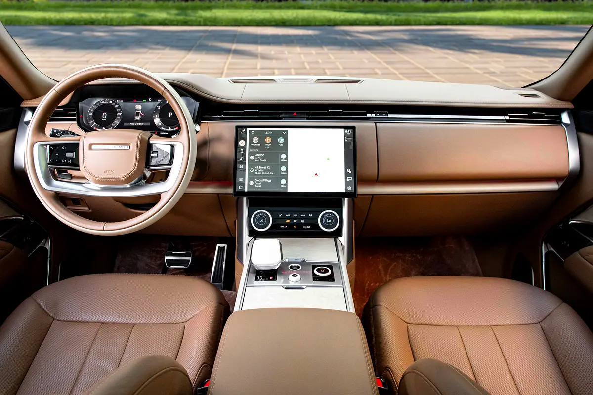 LAND ROVER Range Rover SV 2023 - photo 8 - Import Émirats | International Cars