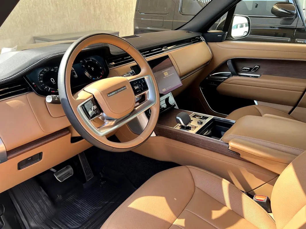 LAND ROVER Range Rover HSE P530 2023 - photo 10 - Import Émirats | International Cars